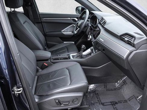 Used 2023 Audi Q3 2.0T Premium Plus w/ Premium Plus Package image 26