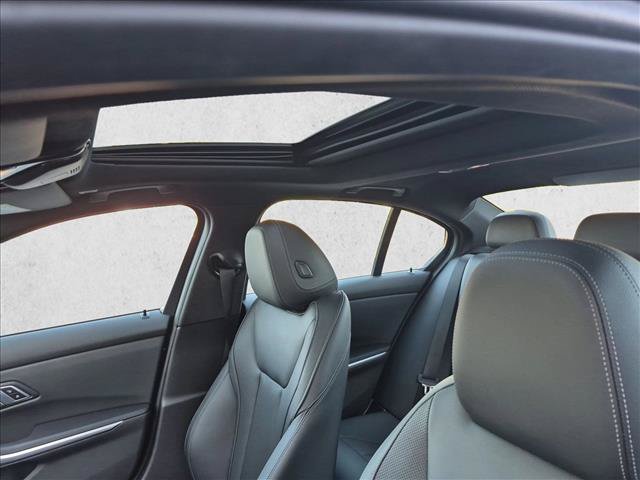 Used 2023 BMW 330i Sedan w/ M Sport Package RWD image 14