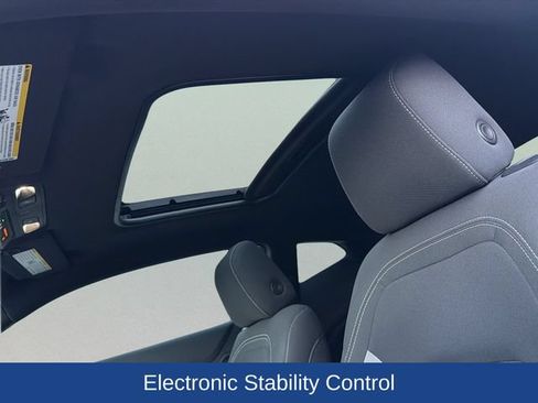 Used 2023 Chevrolet Camaro LT RWD image 13