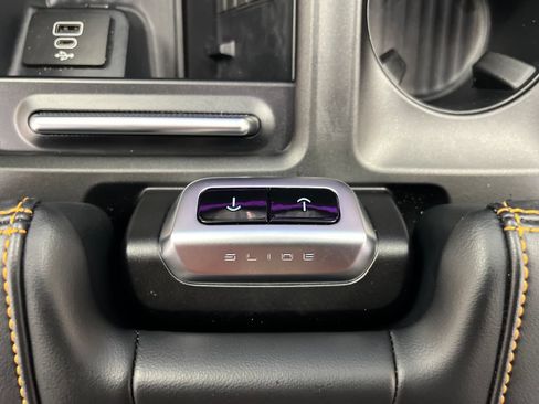 Used 2025 Ford Expedition Tremor AWD/4WD image 61