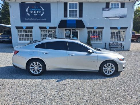 Used 2019 Chevrolet Malibu LT FWD image 6