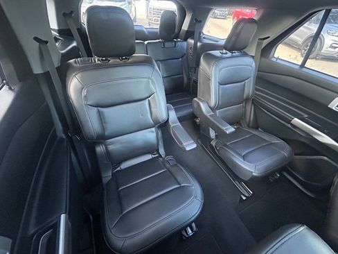 Certified 2022 Ford Explorer XLT w/ Equipment Group 202A image 32