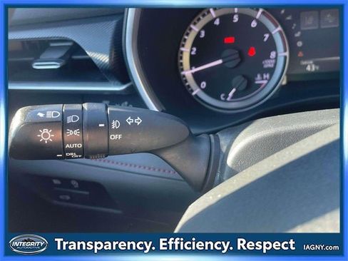 Certified 2023 Toyota Highlander XSE image 25