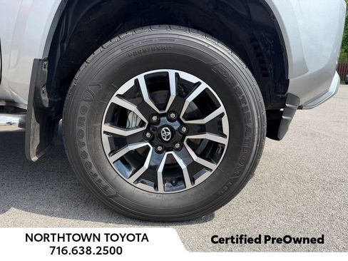 Used 2023 Toyota Tacoma TRD Sport AWD/4WD image 10