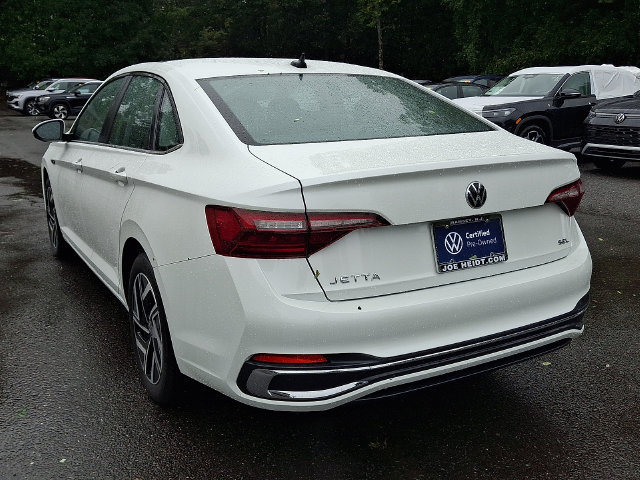 Certified 2024 Volkswagen Jetta SEL FWD image 8
