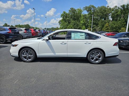 New 2025 Honda Accord EX-L image 4