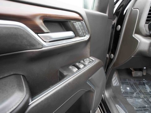 Used 2023 GMC Sierra 1500 SLT image 7