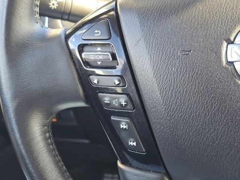 Used 2024 Nissan Armada SV image 29