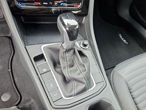 Used 2025 Volkswagen Jetta S image 15