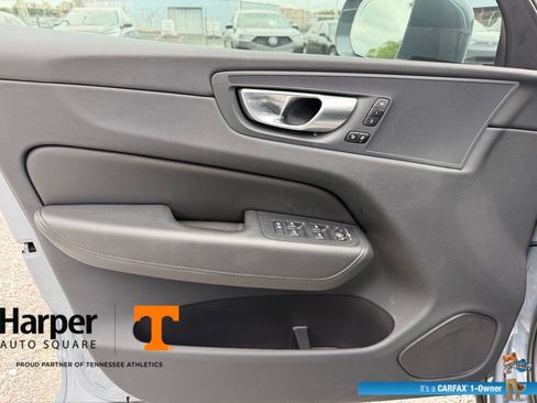 Used 2023 Volvo XC60 B5 Plus AWD/4WD image 18