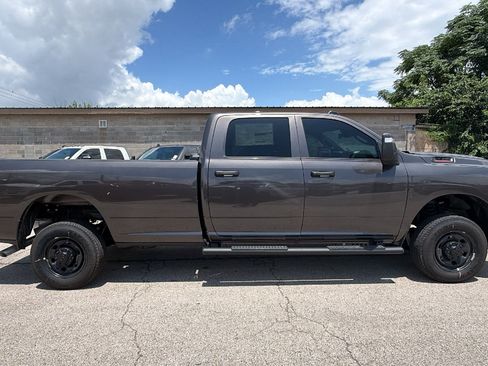 New 2026 RAM 2500 Tradesman AWD/4WD image 4