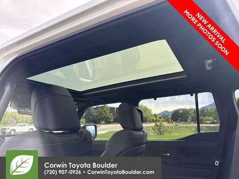 Used 2024 Lexus GX 550 w/ Accessory Package (2T) AWD/4WD image 10