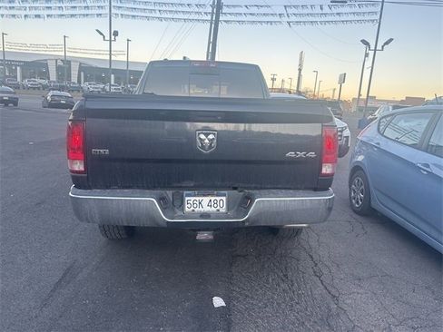 Used 2014 RAM 1500 Classic SLT image 3