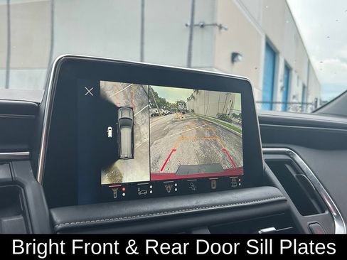 Used 2023 Chevrolet Suburban Premier w/ Advanced Technology Package AWD/4WD image 27