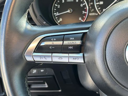 Used 2021 MAZDA MAZDA3 s image 18