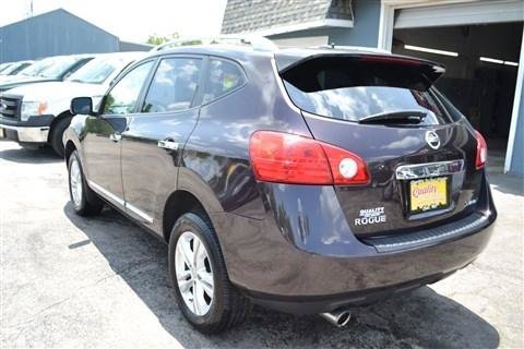Used 2013 Nissan Rogue SV AWD/4WD image 7