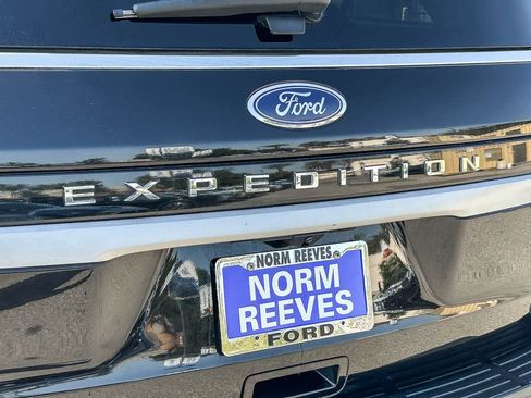 Used 2024 Ford Expedition Max XLT RWD image 12