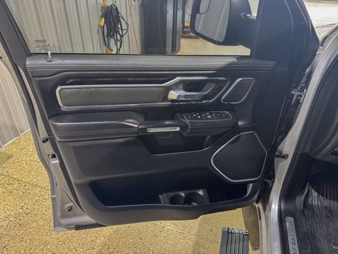 Used 2021 RAM 1500 Laramie AWD/4WD image 10