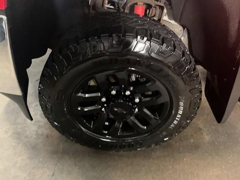 Used 2019 Chevrolet Silverado 2500 LT AWD/4WD image 14
