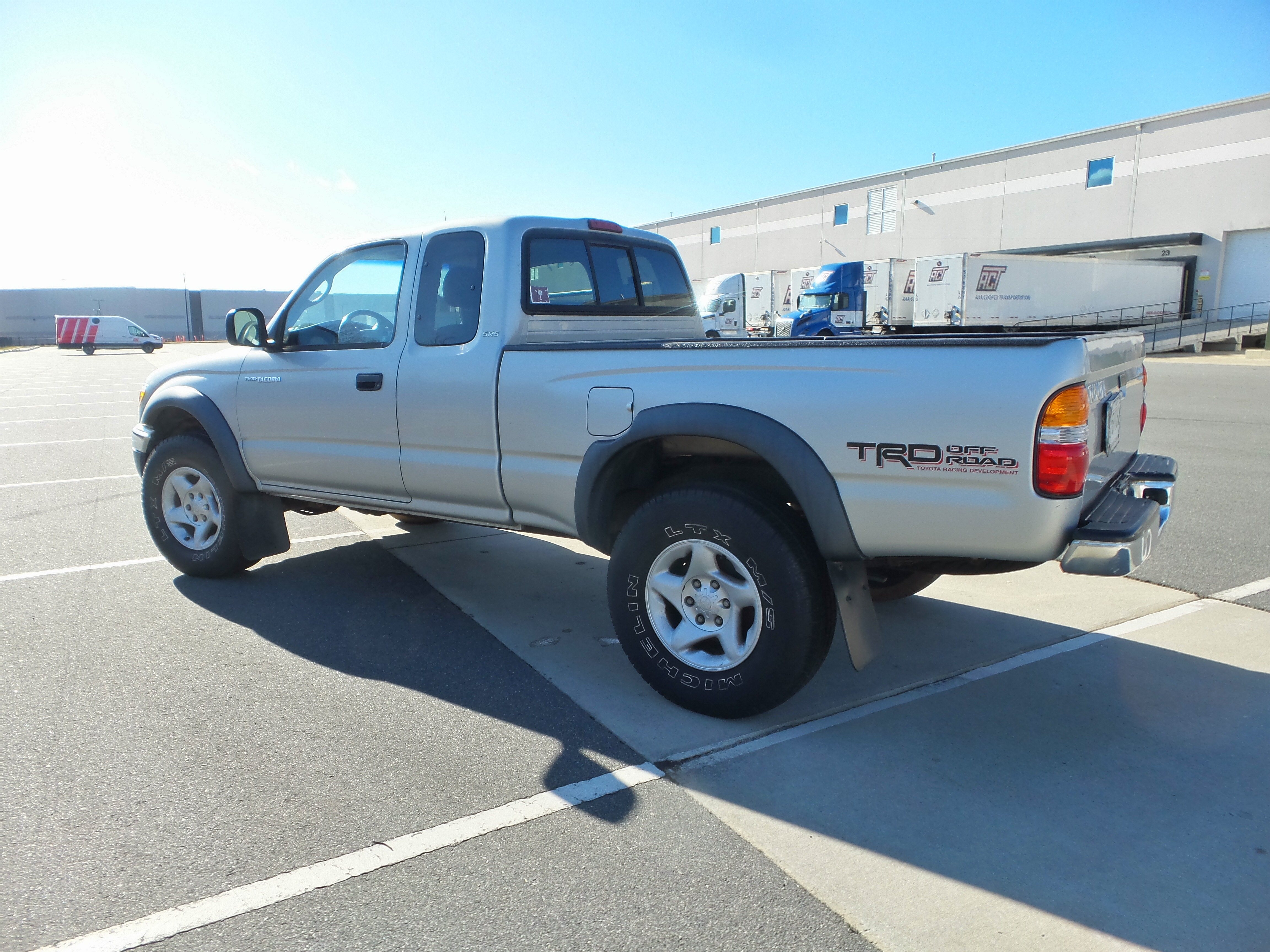 Used 2002 Toyota Tacoma PreRunner RWD image 16