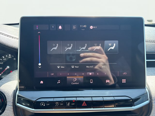 Certified 2023 Jeep Compass Latitude AWD/4WD image 20