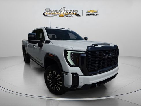 Used 2024 GMC Sierra 2500 Denali Ultimate AWD/4WD image 1