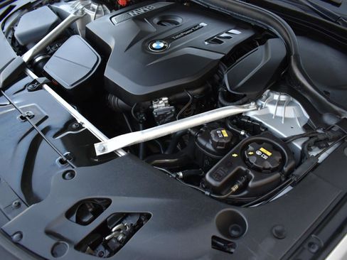 Used 2019 BMW 530i xDrive w/ Convenience Package AWD/4WD image 49