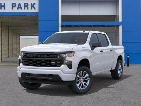 New 2026 Chevrolet Silverado 1500 Custom RWD image 6