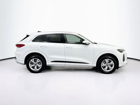 Used 2025 Audi Q5 Premium w/ Convenience Package AWD/4WD image 5