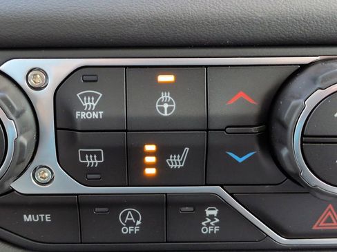 New 2025 Jeep Gladiator Sport image 7