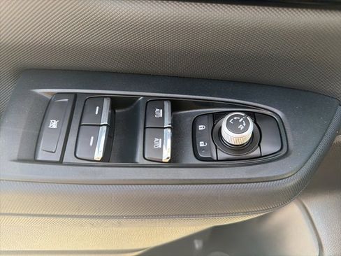 Used 2025 Subaru Forester Limited image 24