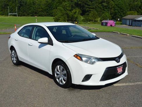 Used 2015 Toyota Corolla LE FWD image 51