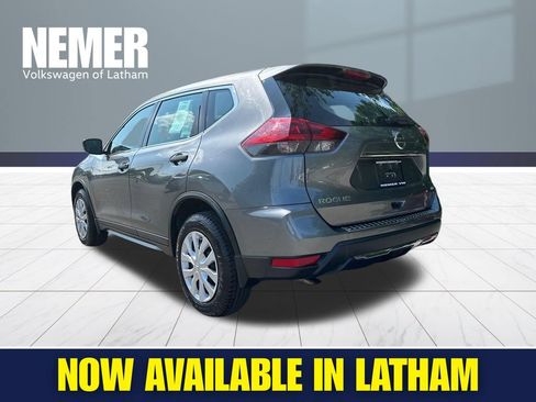 Used 2019 Nissan Rogue S AWD/4WD image 2