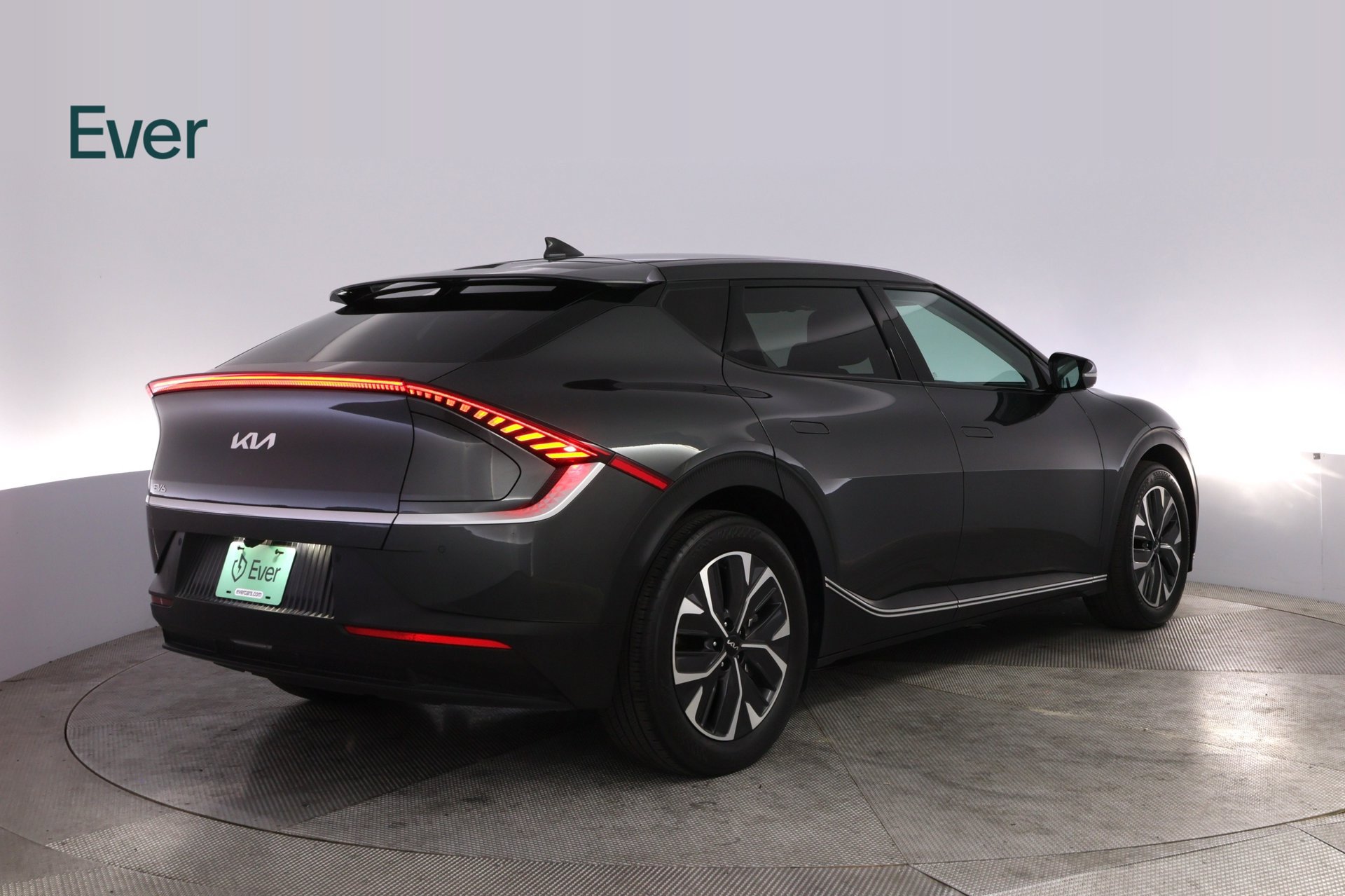 Used 2024 Kia EV6 Light RWD image 3