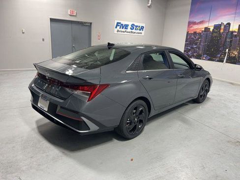 New 2026 Hyundai Elantra SEL Sport Premium FWD image 5