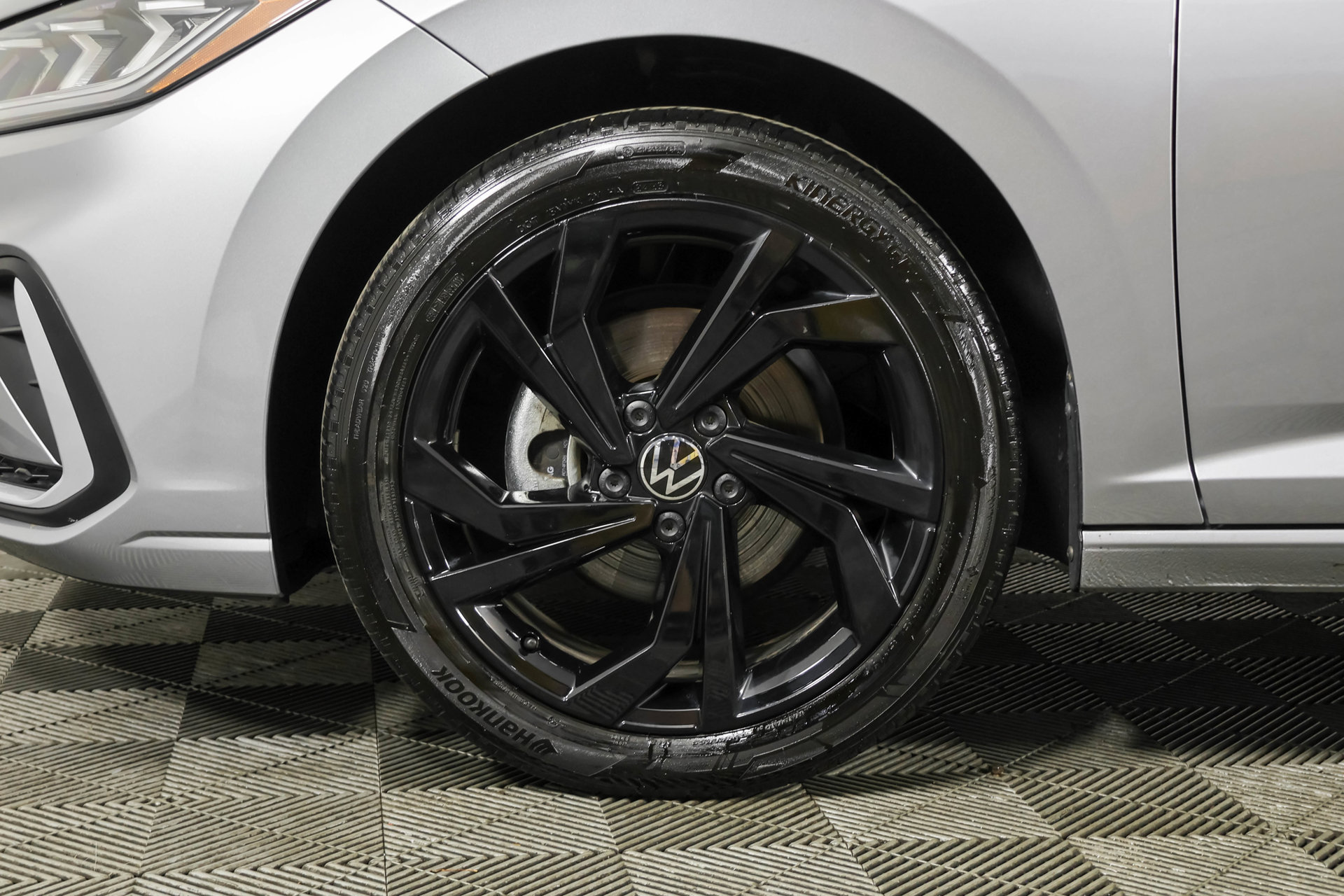 Used 2026 Volkswagen Jetta SE w/ Black Wheel Package FWD image 19