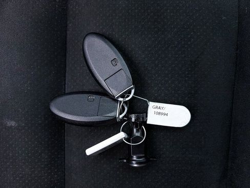 Used 2017 Nissan Murano SV image 19