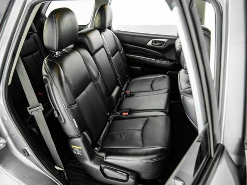 Used 2020 Nissan Pathfinder Platinum AWD/4WD image 34