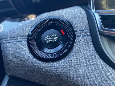 Used 2024 Jeep Compass Latitude image 22