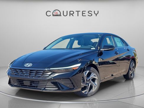 New 2026 Hyundai Elantra Limited image 1