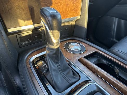 Used 2023 Nissan Armada SL w/ Captain's Chairs Package image 35