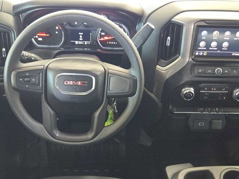 Used 2020 GMC Sierra 1500 4x4 Crew Cab w/ Sierra Value Package image 25