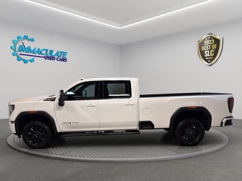 Used 2025 GMC Sierra 3500 AT4 image 2