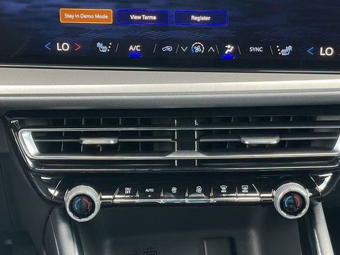 New 2026 Chevrolet Traverse LT w/ Driver Confidence Package image 19