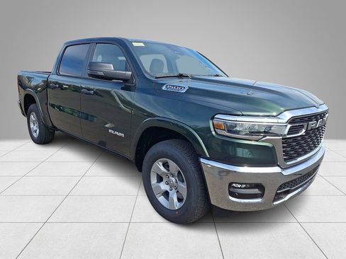 New 2026 RAM 1500 4x4 Crew Cab image 3