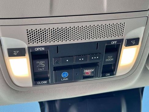 Used 2019 Acura MDX FWD w/ Technology Package image 38