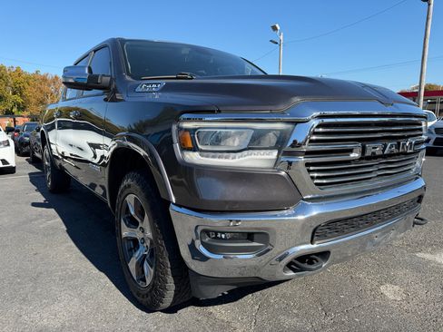 Used 2019 RAM 1500 Laramie w/ Off Road Group image 3