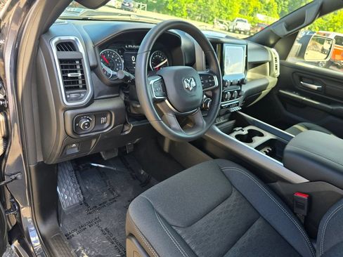 New 2026 RAM 1500 Express AWD/4WD image 20