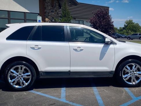 Used 2014 Ford Edge Limited w/ Equipment Group 302A AWD/4WD image 12