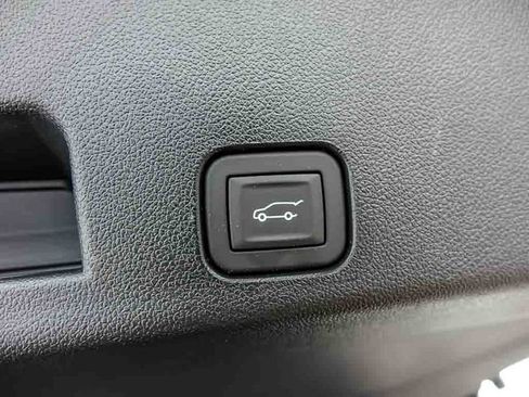 New 2026 Chevrolet Traverse LT w/ Midnight/Sport Edition AWD/4WD image 10